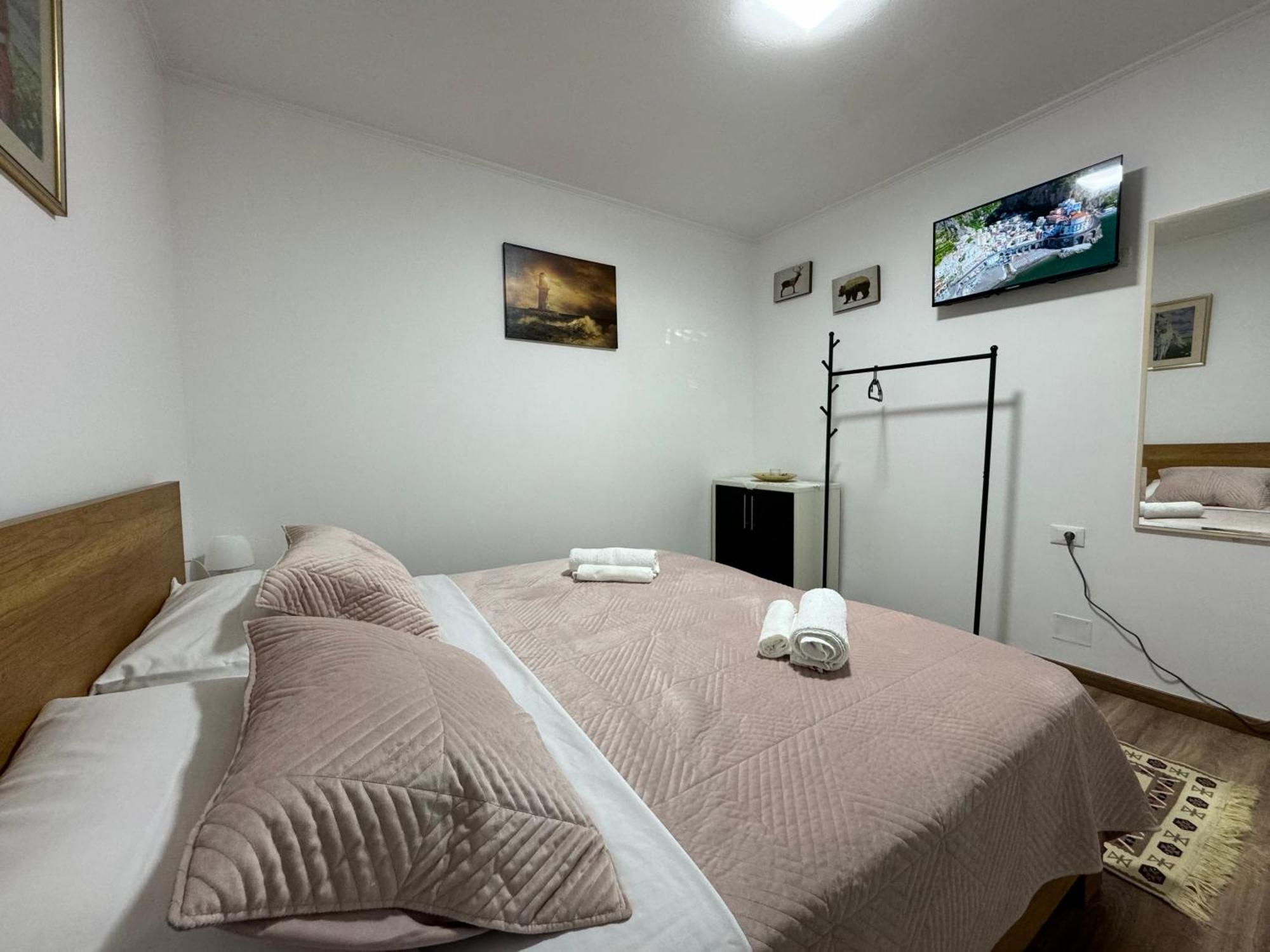 Double17 Apartaments Gjirokastër Exteriér fotografie